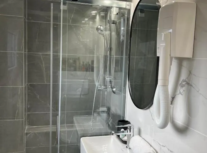 Pasteur- Xve * Paris